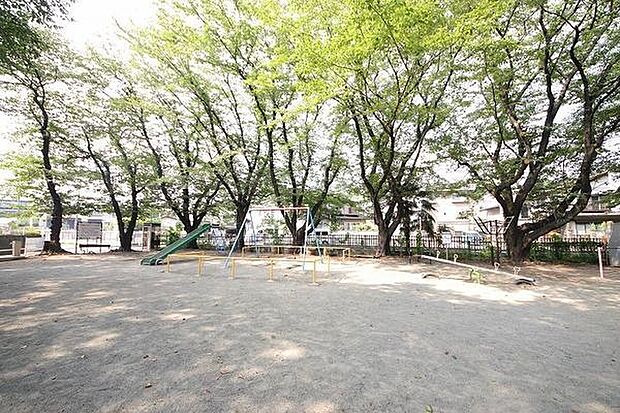 目黒公園まで114m