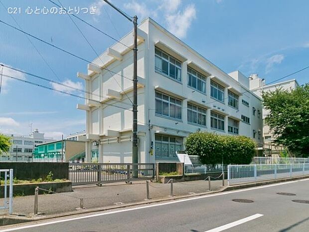 横浜市立南瀬谷小学校まで800m