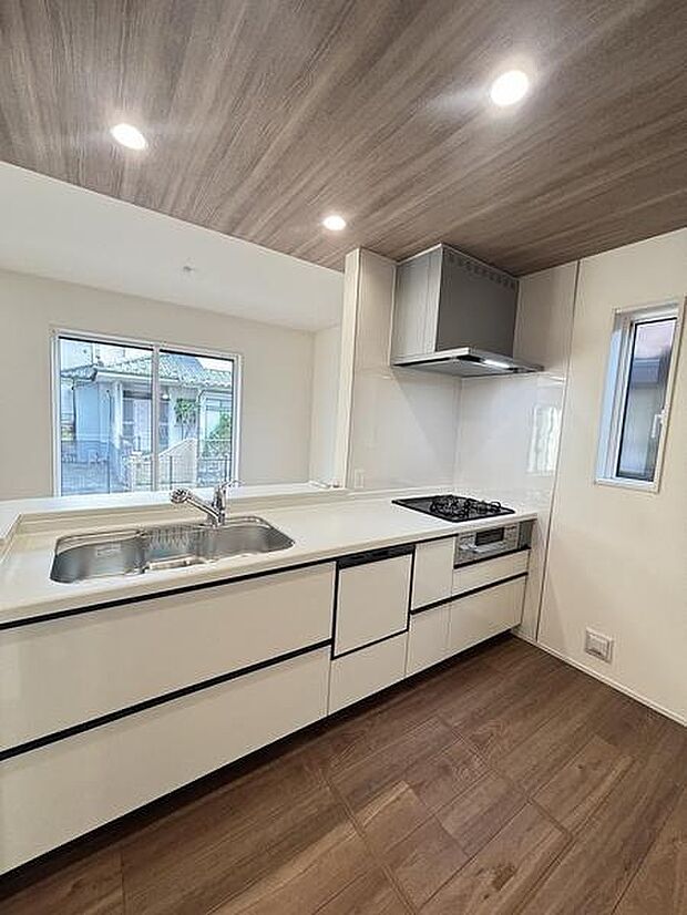 お料理の準備やお片付けもしやすいカウンターキッチンです。