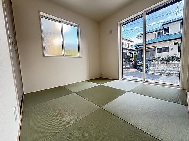 畳の香りが心地よい、自然と笑顔がこぼれる空間。