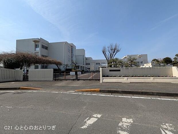 相模原市立上溝南中学校まで1600m
