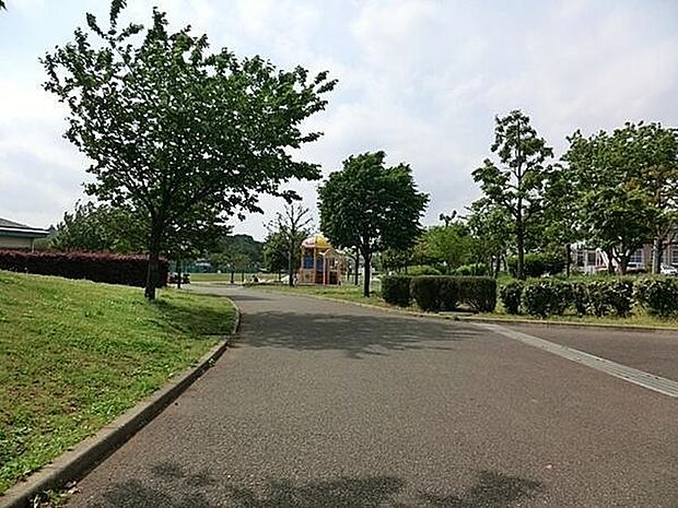 瀬谷本郷公園まで1439m