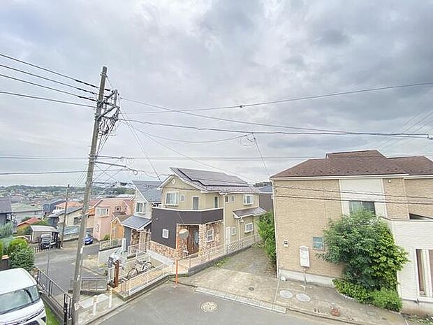 緑豊かな環境はお子様の成長を育みます。のびのびと元気に成長してくれる。そんな環境で新生活を始めませんか。