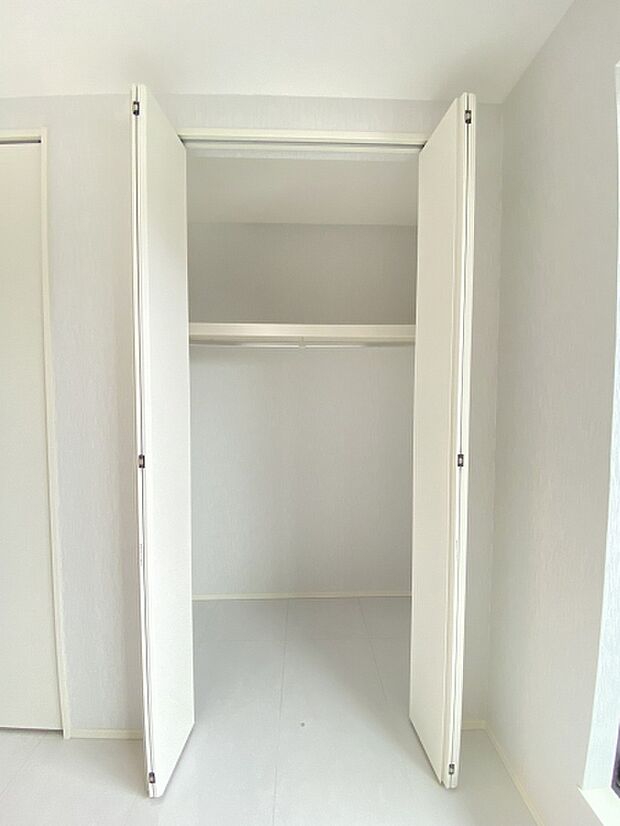 整理整頓も楽しくなる、大容量の収納スペース。