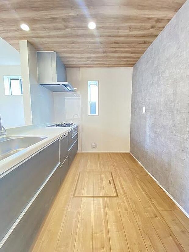 お料理の準備やお片付けもしやすいカウンターキッチンです。