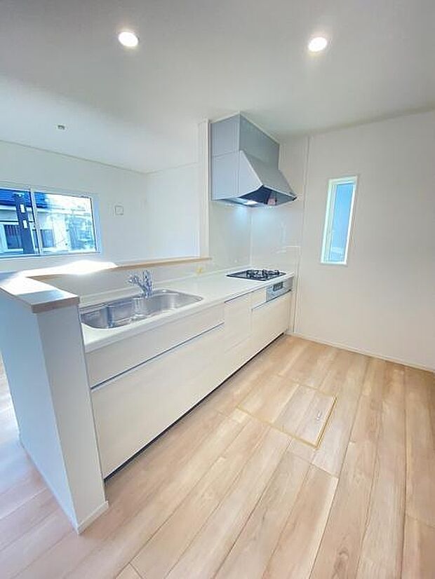 ホームパティ―で、ゲストと一緒にお料理の準備もできるカウンターキッチン！