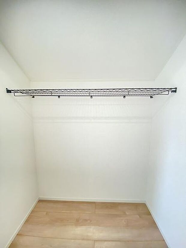 物の居場所を決めて、お片付けの習慣も付いてくれると嬉しいですね。