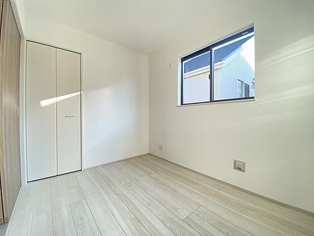 読書や音楽、DVD鑑賞にお仕事など、リビングからの賑やかな声を遠くに聞きながら、プライベートもゆったりとお過ごしいただけます。