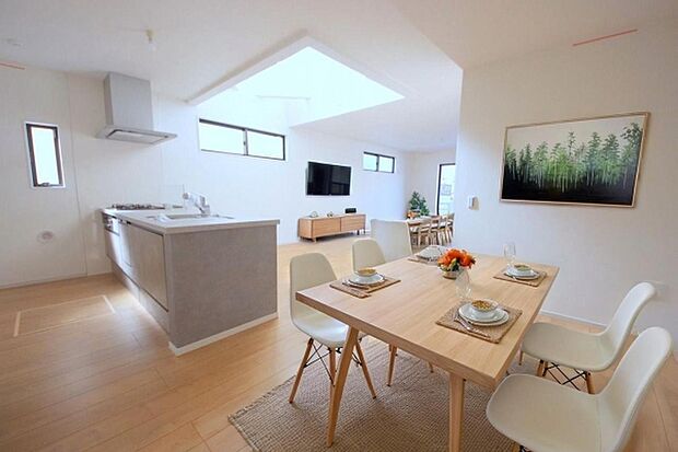 本画像はCGで作成しており、実際に現地に家具は置かれておりません。また、価格に家具は含まれておりません。