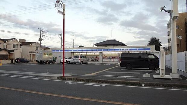 ローソン大和南林間五条通り店まで529m