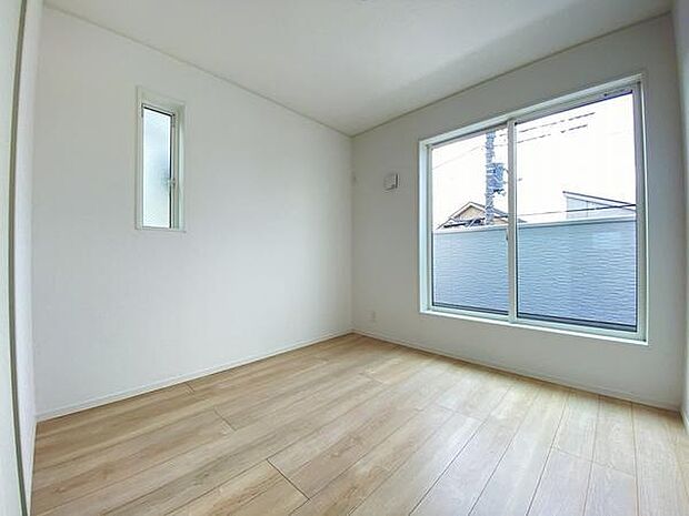 読書や音楽、DVD鑑賞にお仕事など、リビングからの賑やかな声を遠くに聞きながら、プライベートもゆったりとお過ごしいただけます。