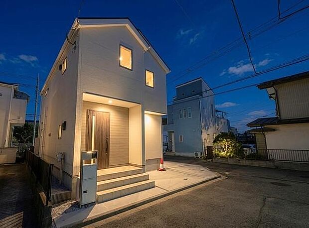 本画像は、CGによる夜景加工がされております。現況と異なる可能性がございます。