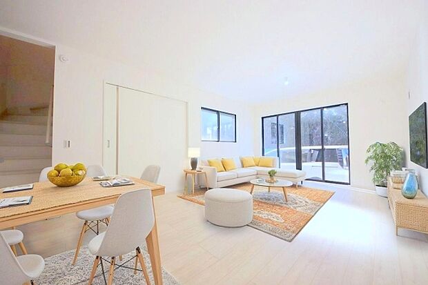 本画像はCGで作成しており、実際に現地に家具は置かれておりません。また、価格に家具は含まれておりません。