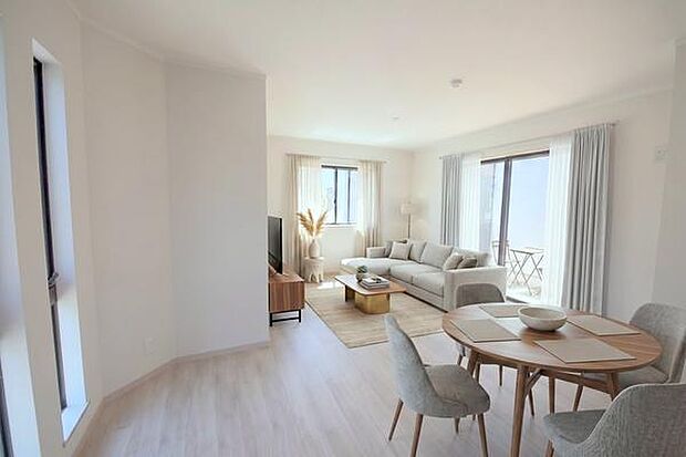 本画像はCGで作成しており、実際に現地に家具は置かれておりません。また、価格に家具は含まれておりません。