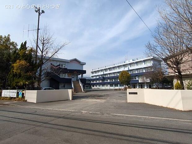 海老名市立柏ケ谷中学校まで1950m