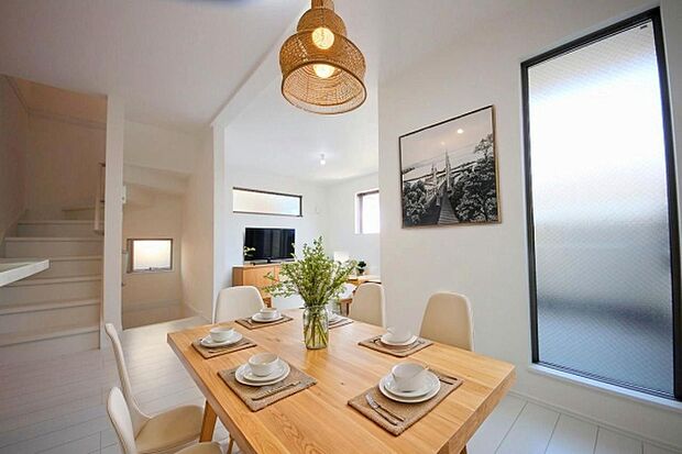 本画像はCGで作成しており、実際に現地に家具は置かれておりません。また、価格に家具は含まれておりません。