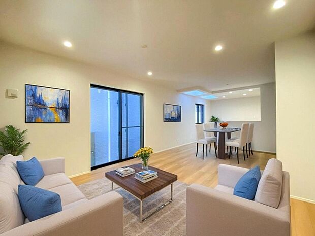 本画像はＣＧで作成しており、実際に現地に家具は置かれておりません。また、価格に家具は含まれておりません。