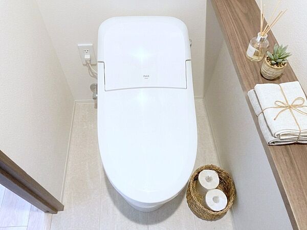 本画像は、既存の家具を消去しCGで作成した家具を設置しており、現況と異なる場合がございます。また価格に家具は含まれておりません。