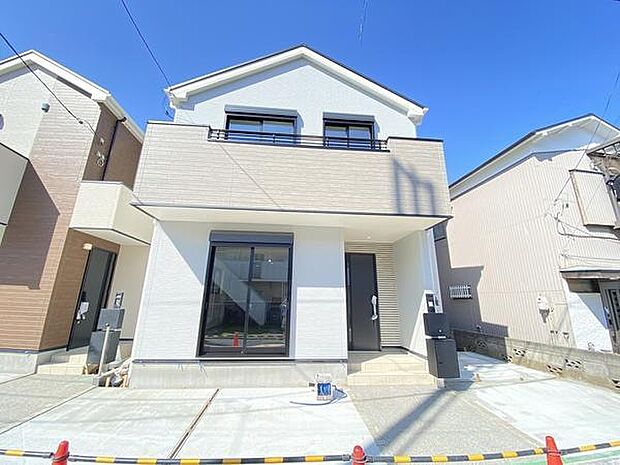 小中学校まで徒歩6分圏内でお子様の通学も安心です。
