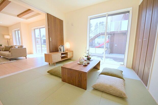 本画像はCGで作成しており、実際に現地に家具は置かれておりません。また、価格に家具は含まれておりません。