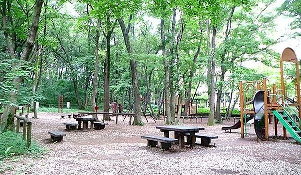 若葉台公園まで363m
