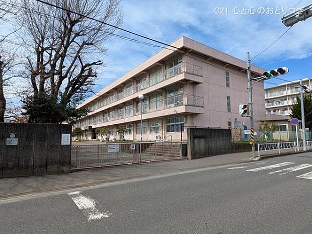 相模原市立大野北小学校まで550m