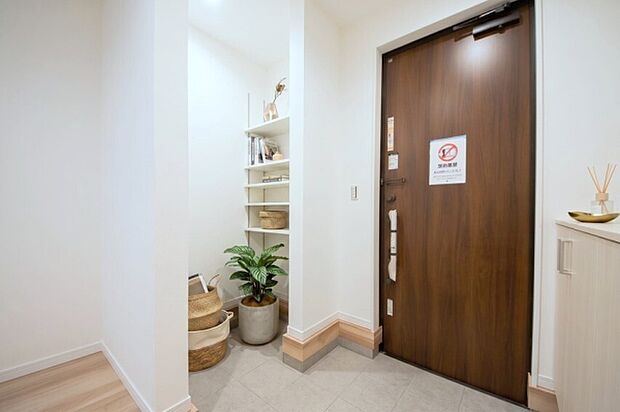 本画像はCGで作成しており、実際に現地に家具は置かれておりません。また、価格に家具は含まれておりません。