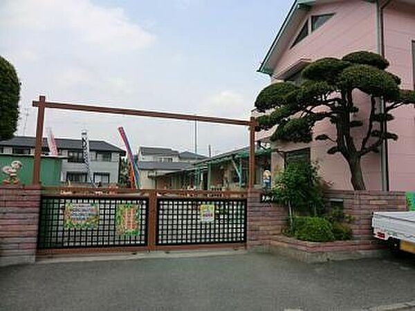 大和小鳩幼稚園まで500m