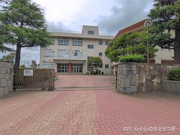 相模原市立田名中学校まで1600m