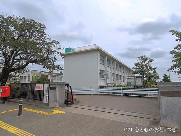 座間市立座間中学校まで1900m