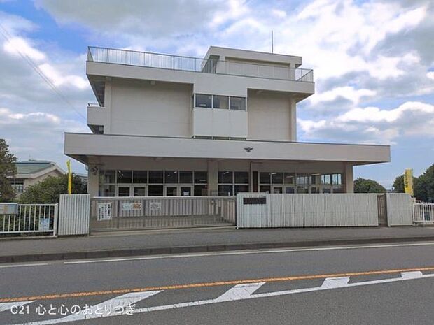 座間市立立野台小学校まで350m