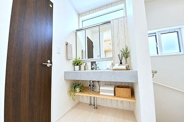 本画像はCGで作成しており、実際に現地に家具は置かれておりません。また、価格に家具は含まれておりません。
