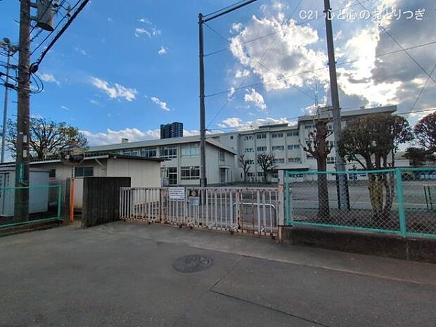 相模原市立谷口中学校まで1500m