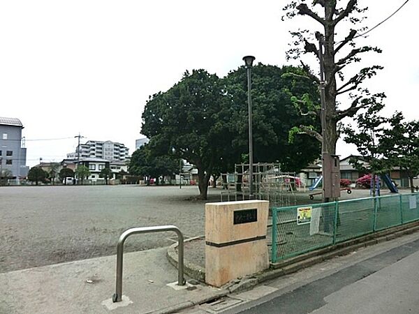 中央1号公園まで205m
