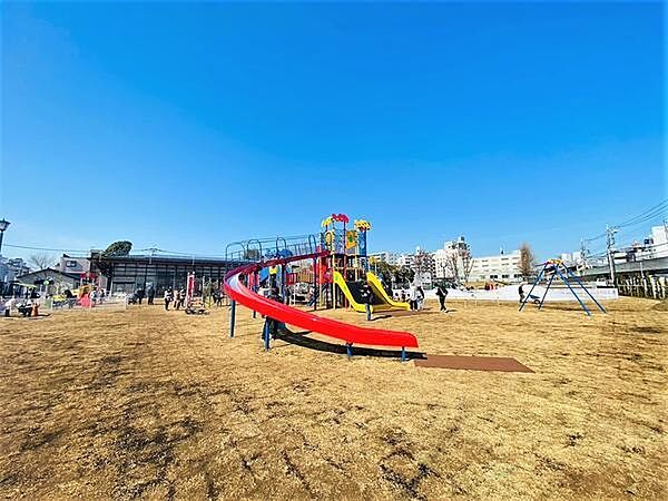 やまと公園まで254m