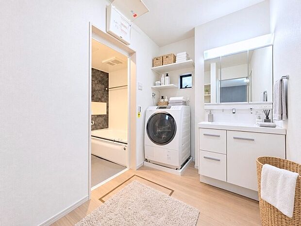 本画像はCGで作成しており、実際に現地に家具は置かれておりません。また、価格に家具は含まれておりません。