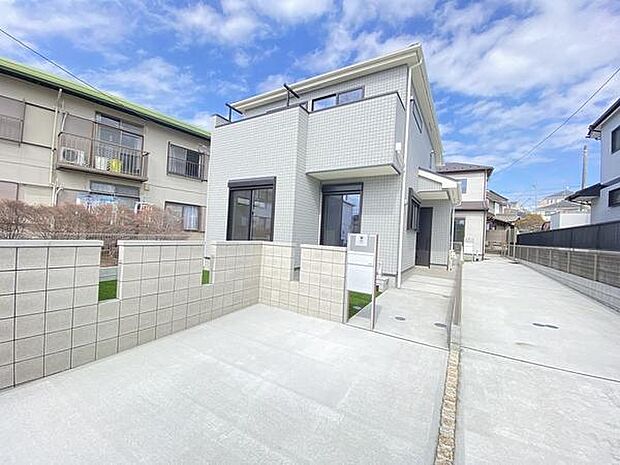 目の前に広がる開放感とゆとり、暮らしの夢を育む理想の住まいがここにはあります。