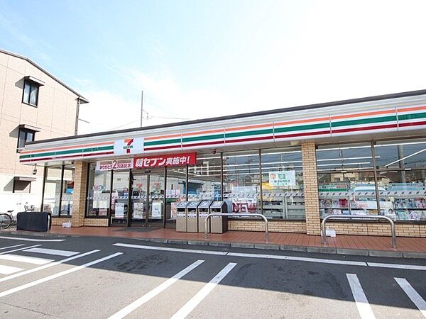 セブンイレブン大和桜森店まで334m
