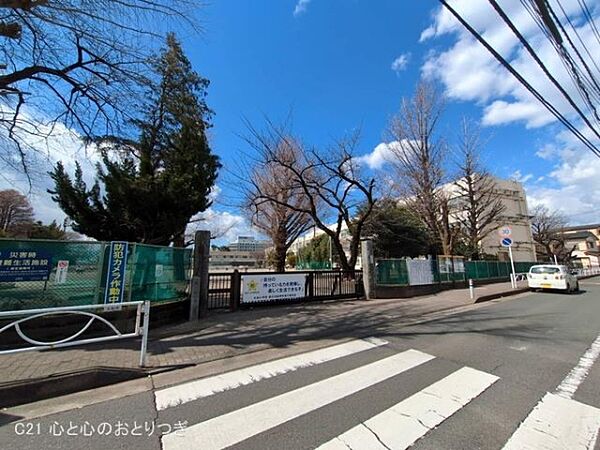 大和市立大和小学校まで330m