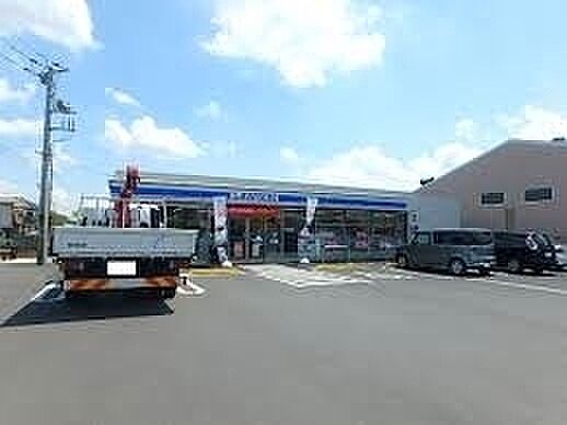 ローソン相模原田名陽原店まで30m