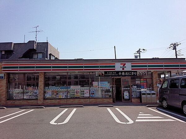 セブンイレブン相模原南台2丁目店まで400m