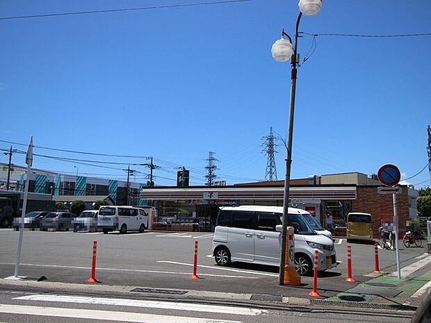 セブンイレブン座間相模が丘南店まで277m