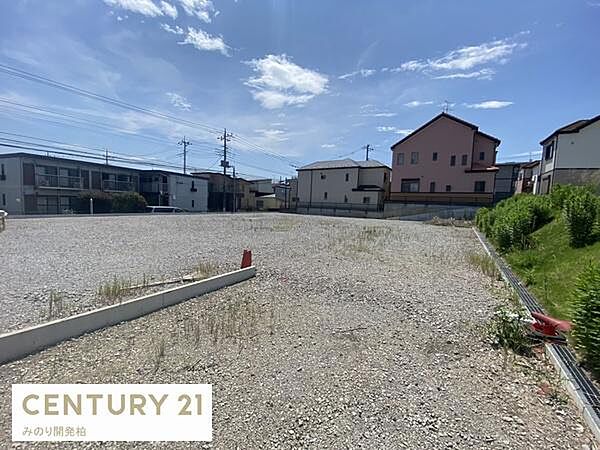 酒井根小学校まで徒歩約7分