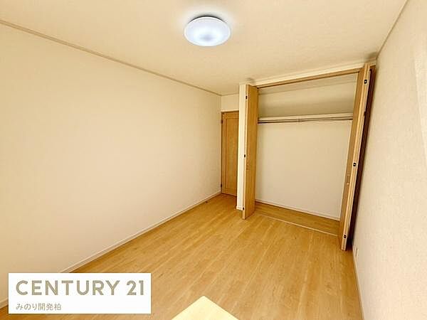 各部屋収納完備