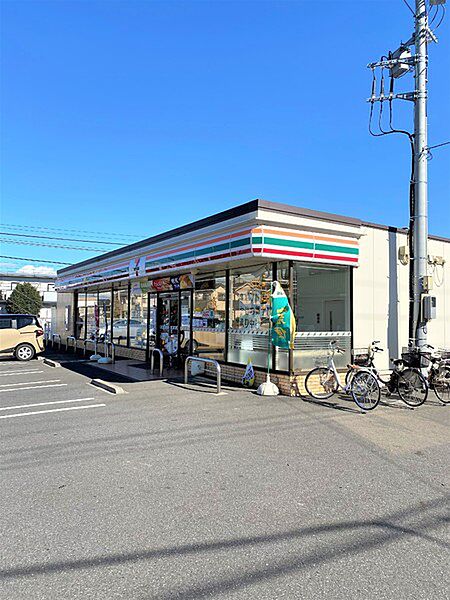 セブンイレブン柏豊住3丁目店まで170m