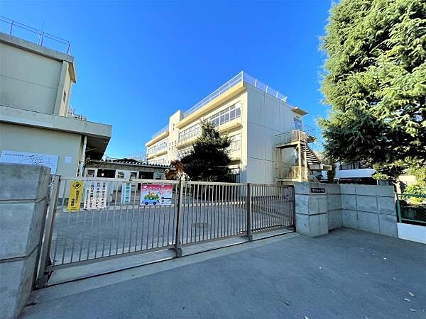 柏市立光ケ丘小学校まで1300m