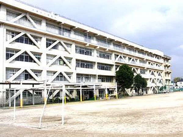 松戸市立寒風台小学校まで700m