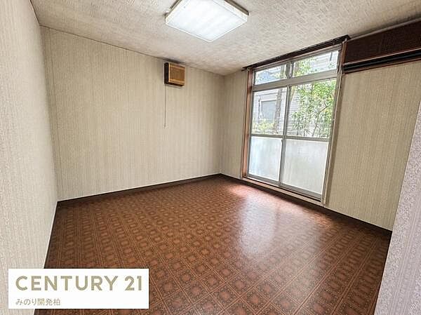 ※AIで家具を消したイメージ写真です1階事務所部分、隣のお部屋です。応接室にもぴったりです