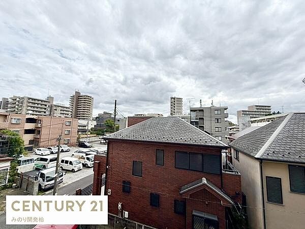 陽当りの良い開放的で見晴らしも良好です