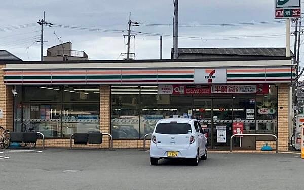 セブンイレブン茨木中村町店まで195m